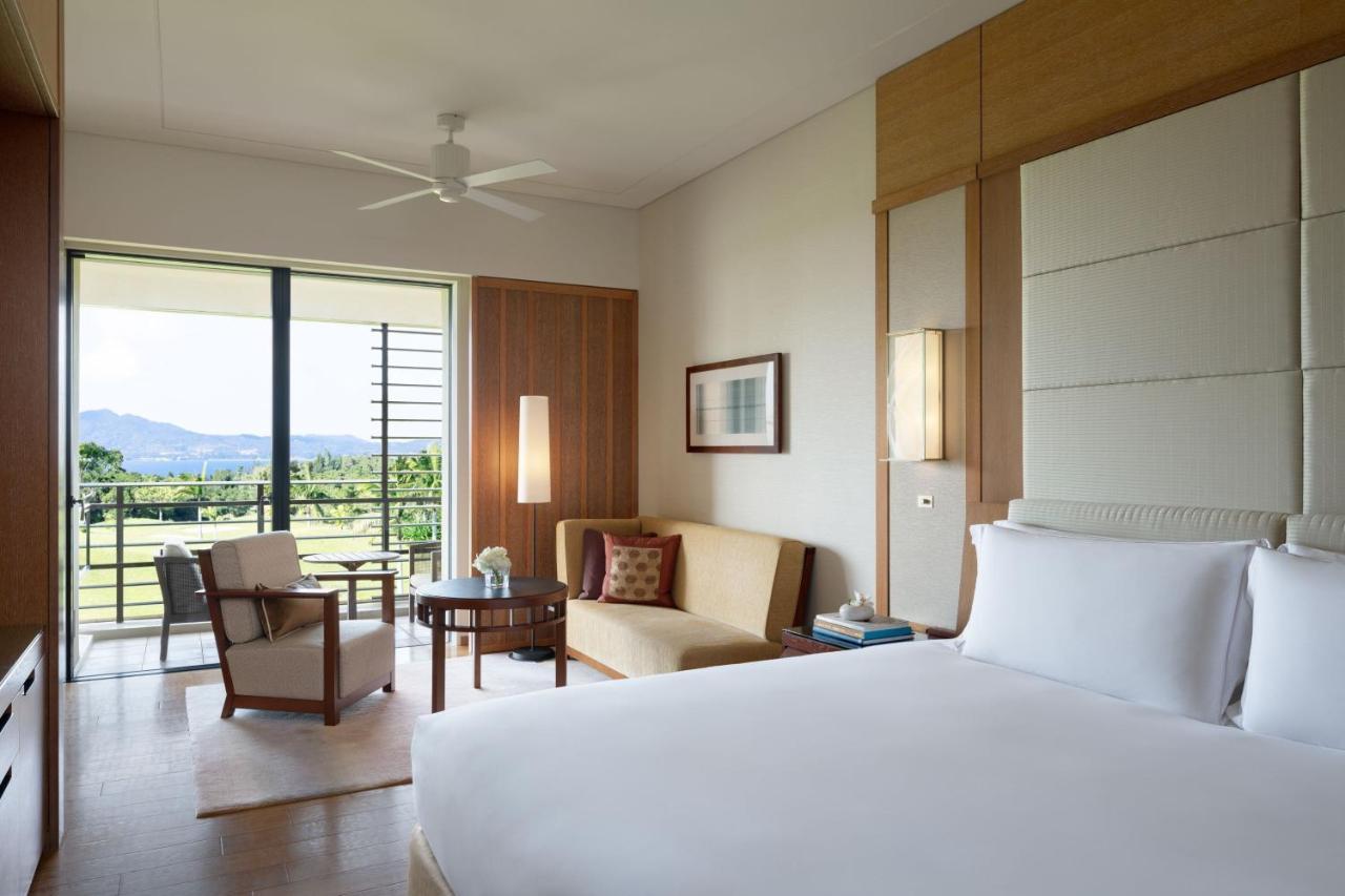 The Ritz-Carlton Okinawa Hotel Nago Exterior photo