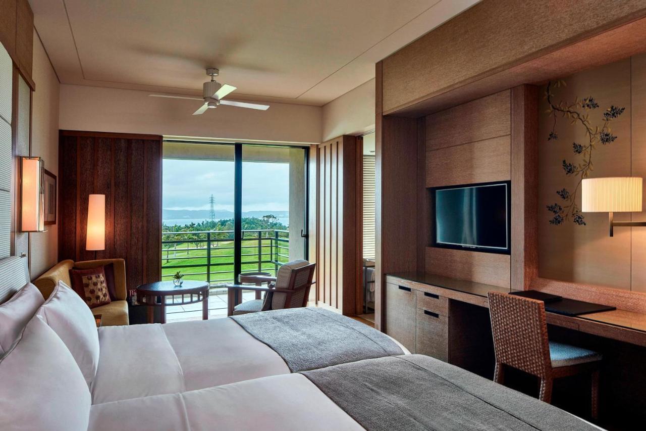 The Ritz-Carlton Okinawa Hotel Nago Exterior photo