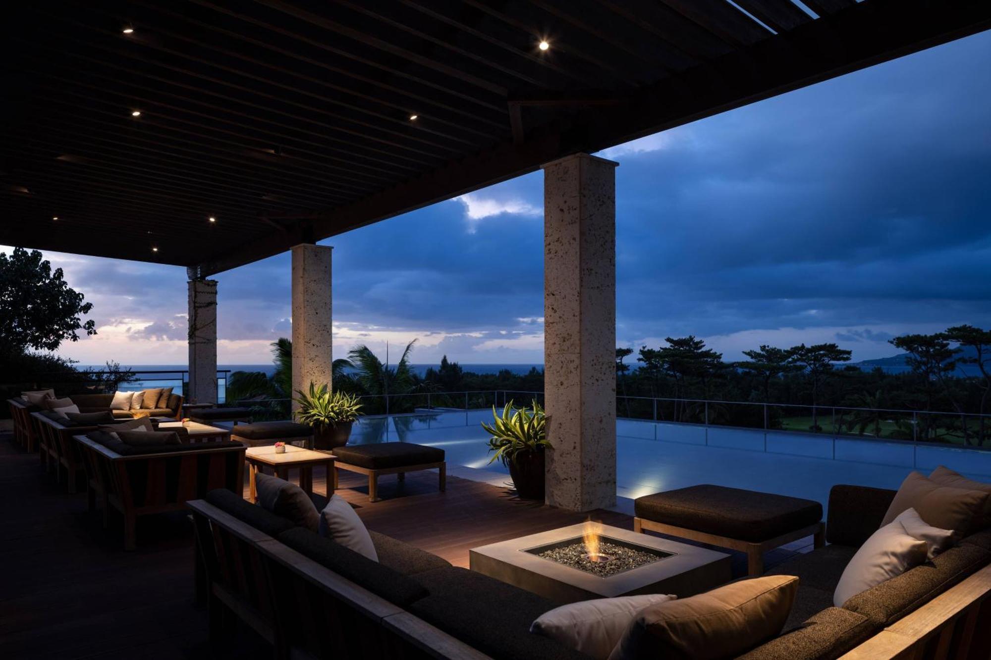 The Ritz-Carlton Okinawa Hotel Nago Exterior photo